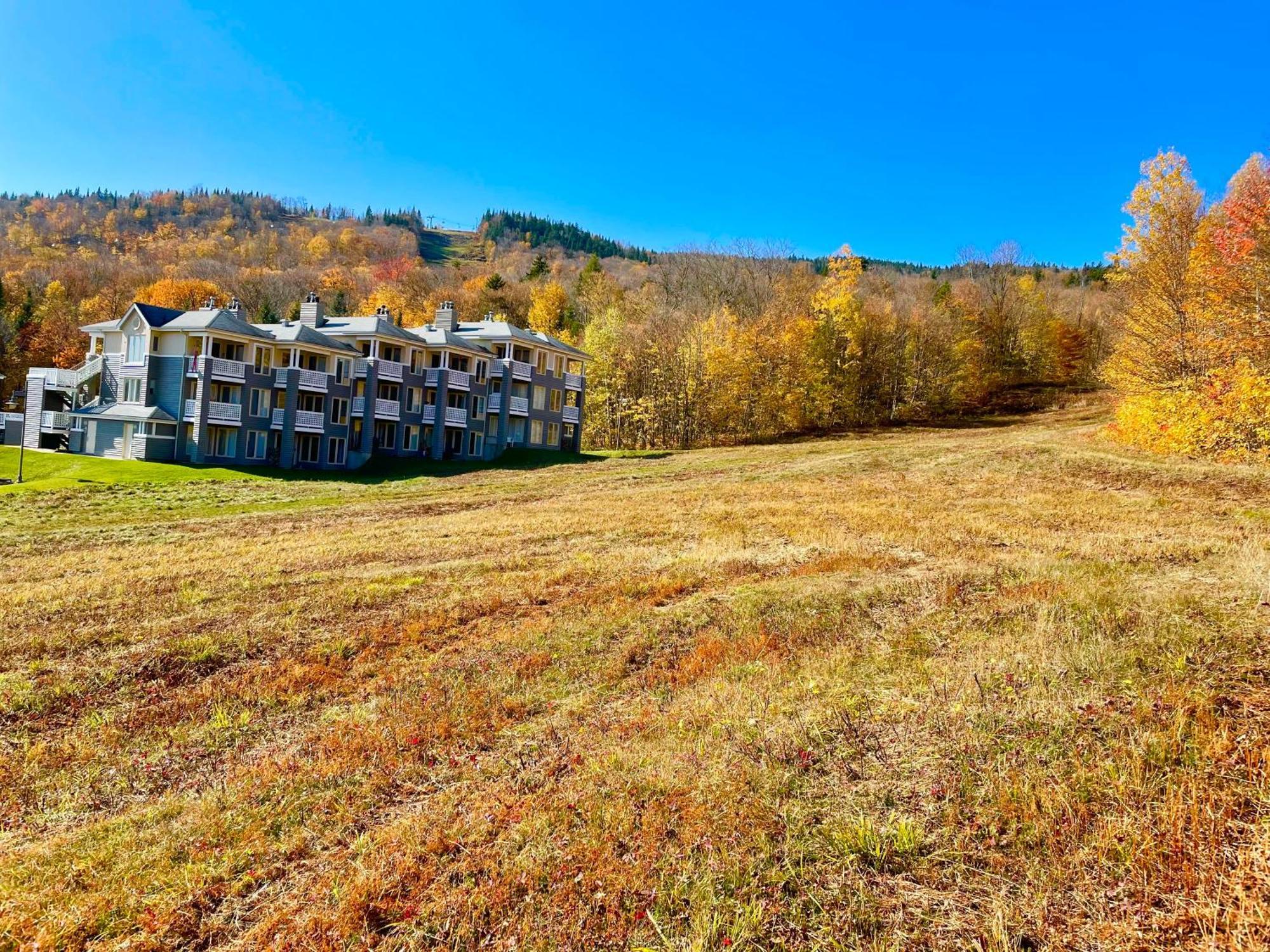 דירות סטונהם Ski-In, Ski-Out Chaleureux Studio Loft Au Pied Des Pistes De Ski מראה חיצוני תמונה
